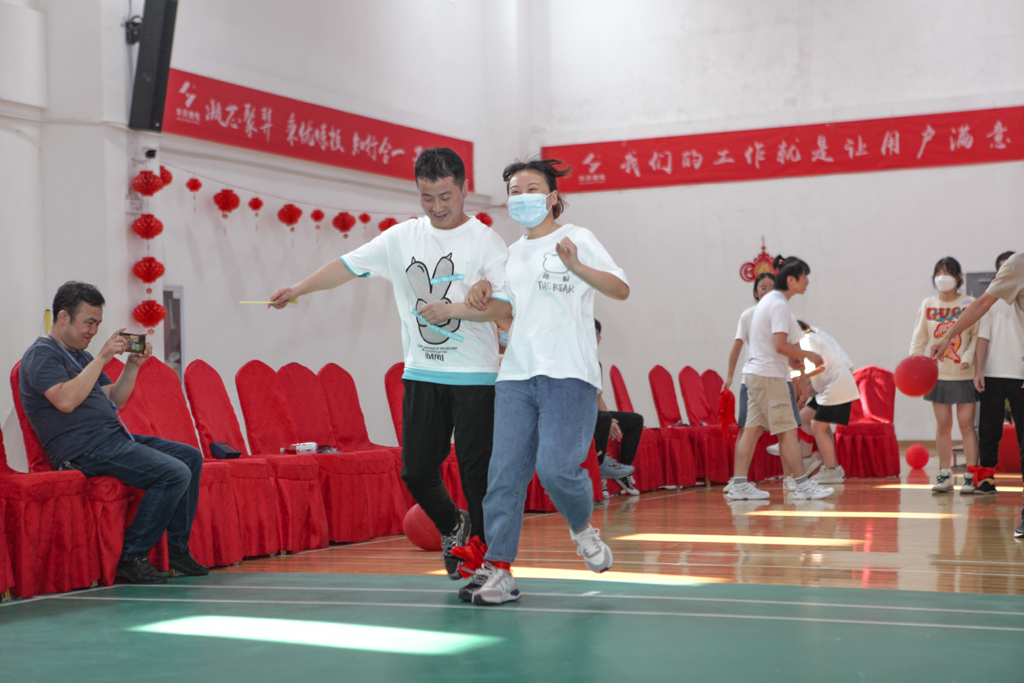 ��������΢��ٰ���Ϧ�����˶�