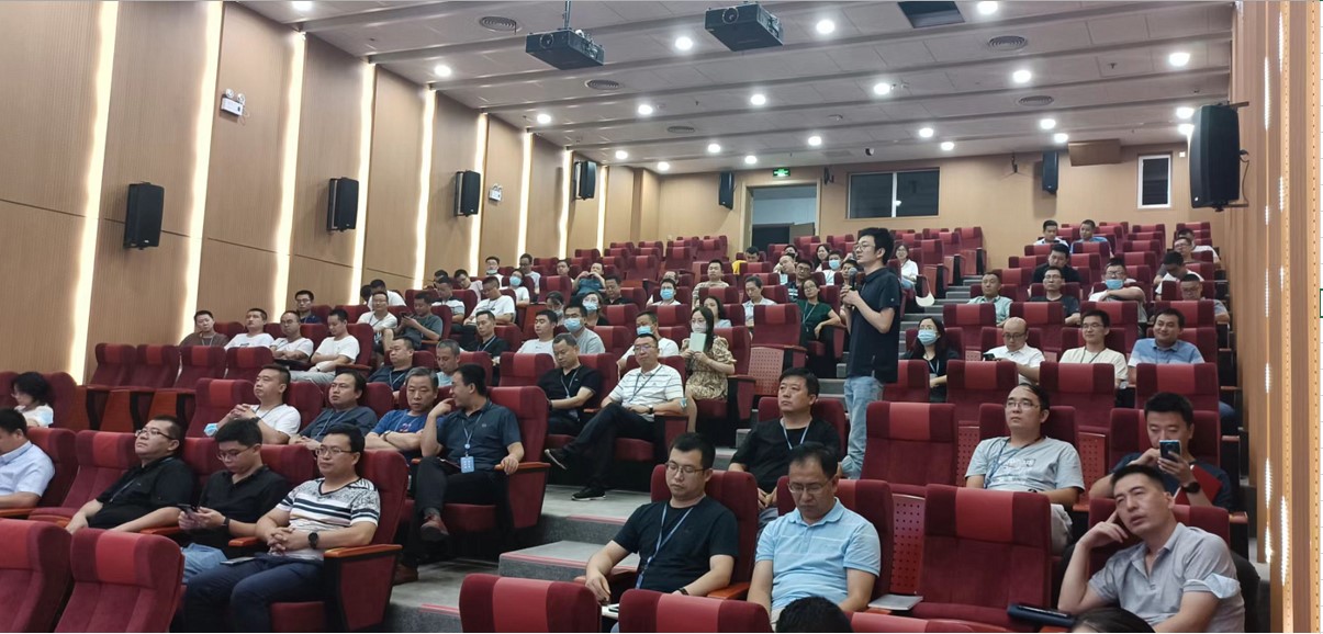 ��������΢�翪չ������������������ѵ��