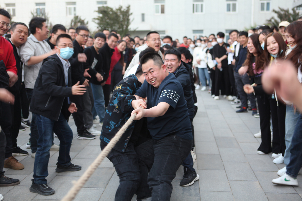 ÓÀÀû¼¯ÍÅ΢µç¾Ù°ìÓ¡°ÎåÒ»¡±Ô±¹¤°ÎºÓ½ÇÖð