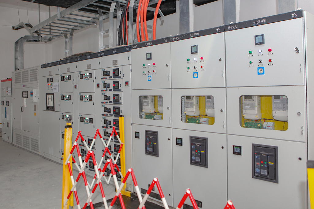 ÓÀÀû¼¯ÍÅ΢µç2.25MW¹â·üµçÕ¾²¢ÍøÀÖ³É